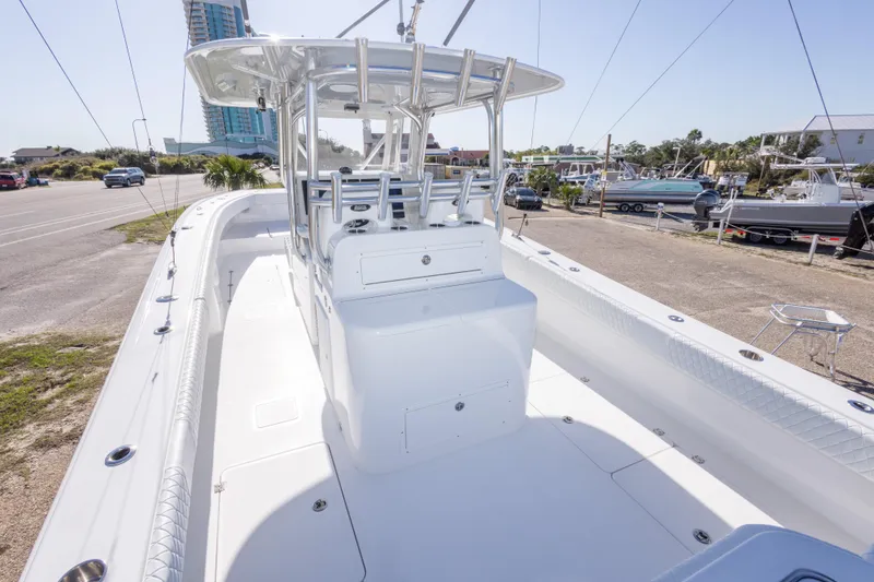 Slide: The Image of 2014 Freeman 33 boat with spacious deck and modern helm station. - 27