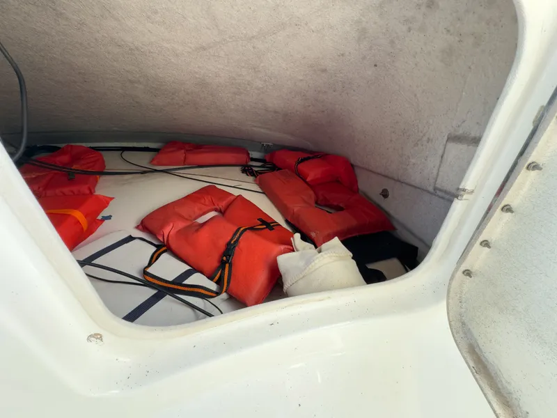 Slide: The Image of Silverton 34 Convertible 2007 - 17