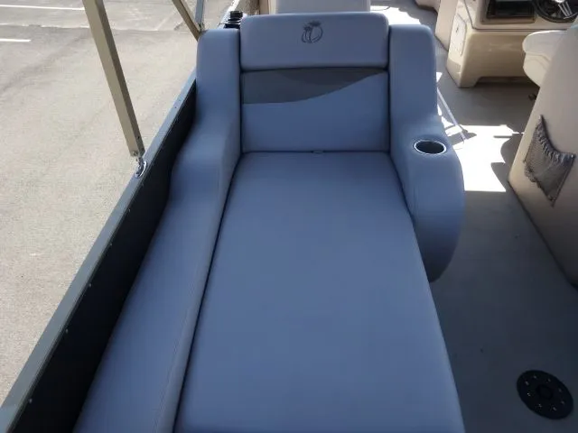 Slide: The Image of Aloha Custom 2013 - 13