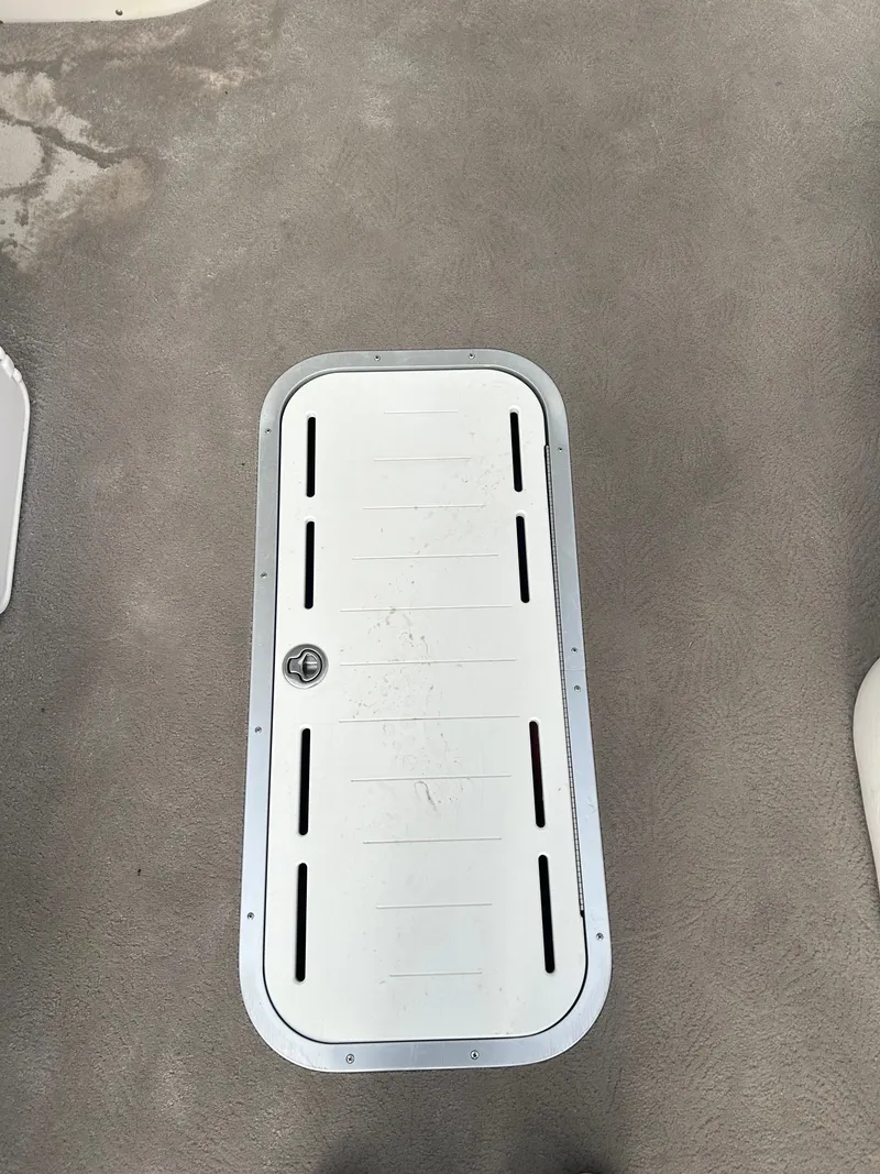 Slide: The Image of JC Manufacturing SportToon 25TT 2011 - 8