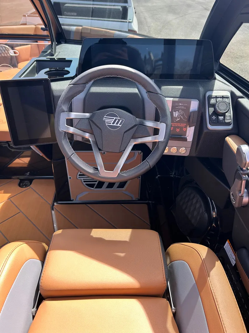 Slide: The Image of Malibu Wakesetter 23 LSV 2026 - 24