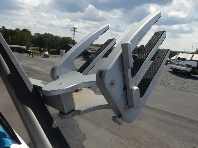 Slide: The Image of Malibu Wakesetter 25 LSV 2016 - 12