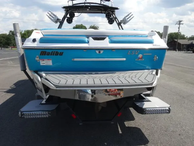 Slide: The Image of Malibu Wakesetter 25 LSV 2016 - 3