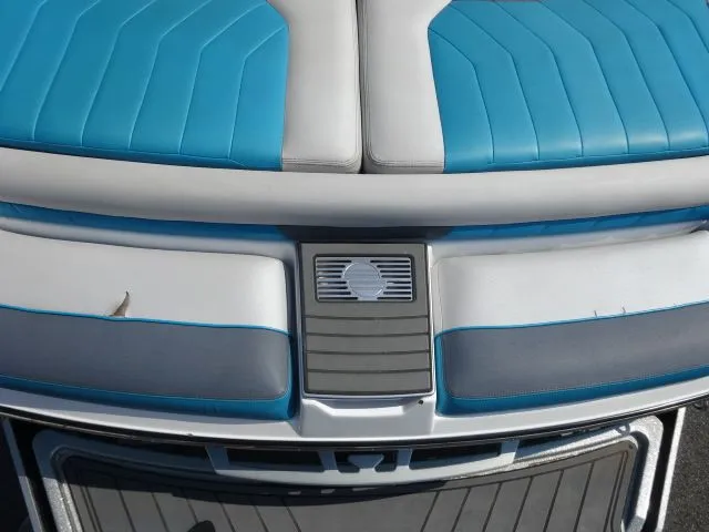 Slide: The Image of Malibu Wakesetter 25 LSV 2016 - 5