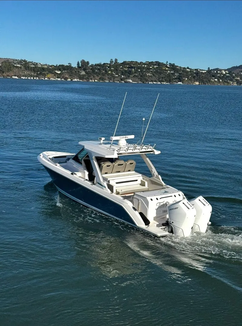 The Image of Tiara 34 LS 2024 - 0