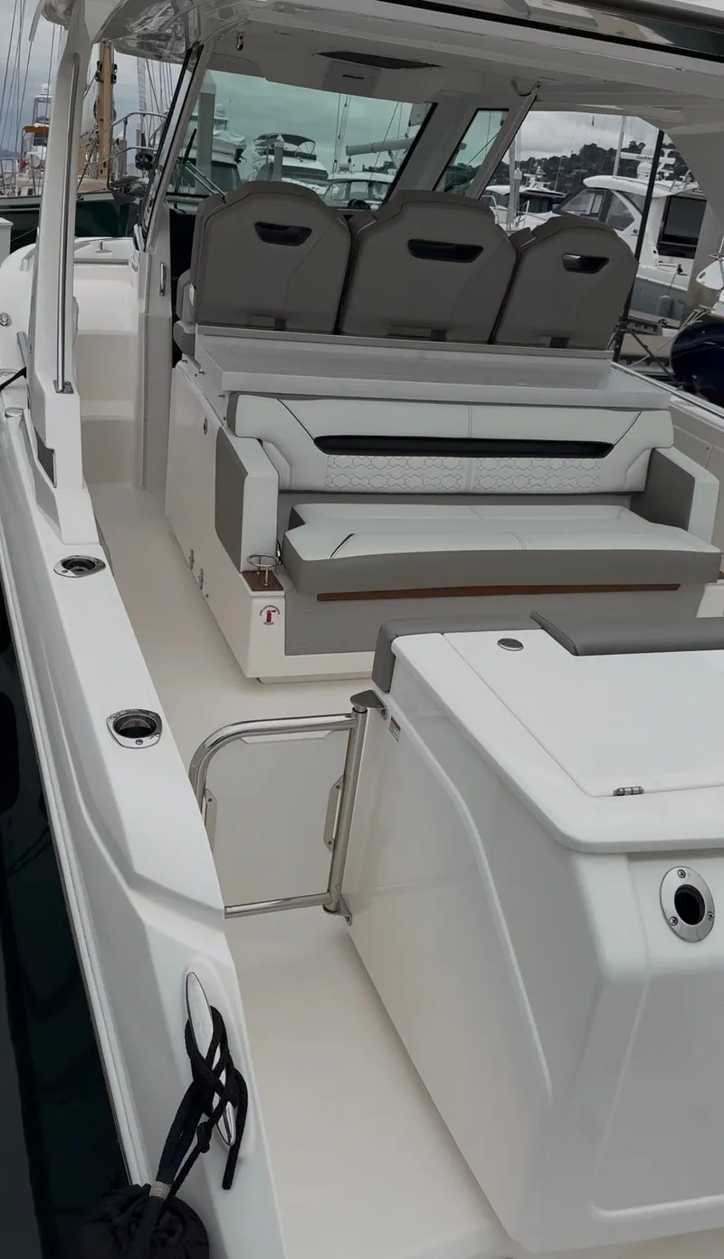 Slide: The Image of Tiara 34 LS 2024 - 25