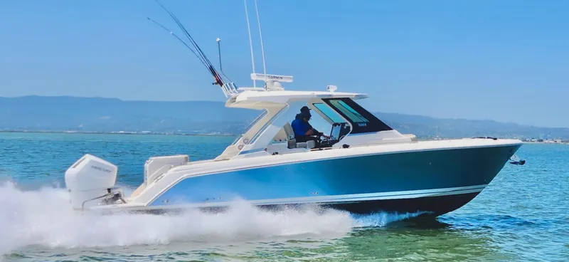 The Image of Tiara 34 LS 2024 - 0