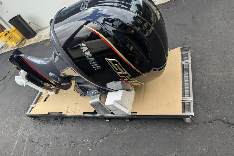 Slide: The Image of Yamaha outboard motor on a pallet, Trifecta 20CLE 2026 model. - 4