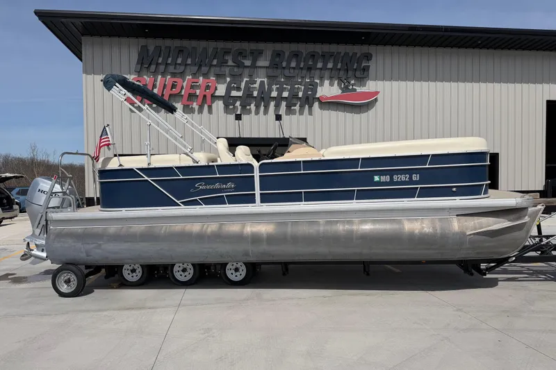 The Image of Godfrey Sweetwater 2486 SB 2018 - undefined