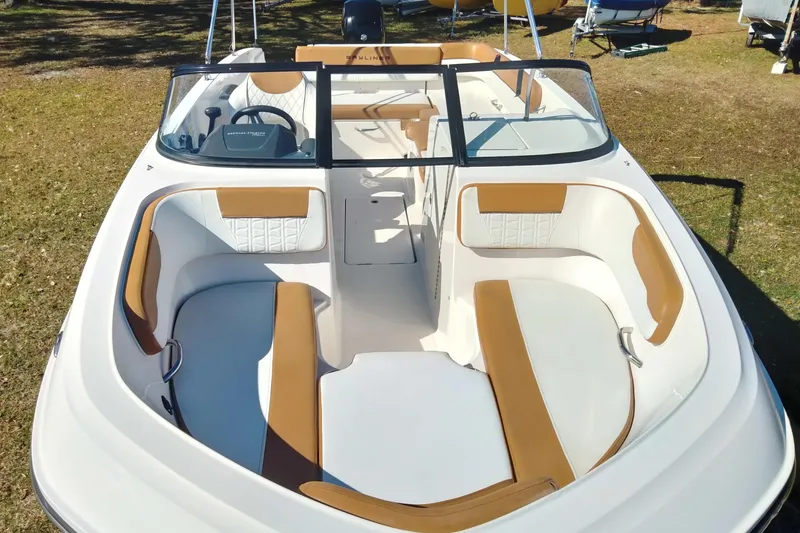 Slide: The Image of 2022 Bayliner VR6 Bowrider OB with spacious seating and modern design. - 9