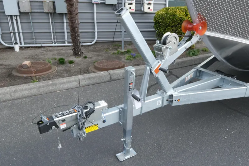 Slide: The Image of Trailer hitch of 2026 Hewescraft 210 Sea Runner ET Hardtop, parked on asphalt. - 19