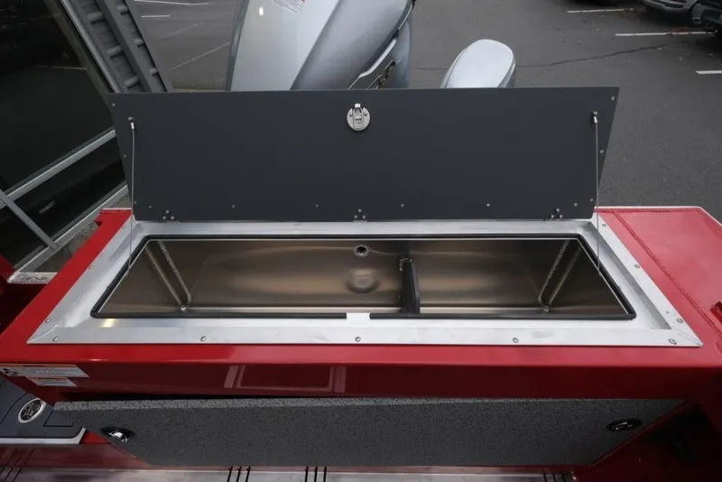 Slide: The Image of Livewell on 2026 Hewescraft 240 Ocean Pro ET Hardtop boat, featuring stainless steel interior. - 21