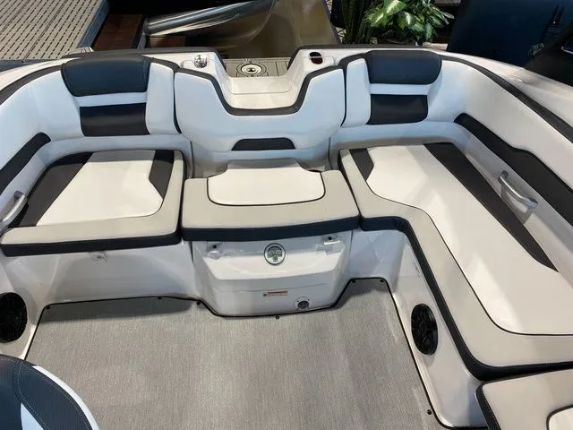 Slide: The Image of Yamaha AR195 2023 - 6