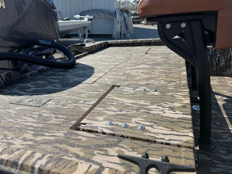 Slide: The Image of Avid 20CC Rogue 2026 - 10