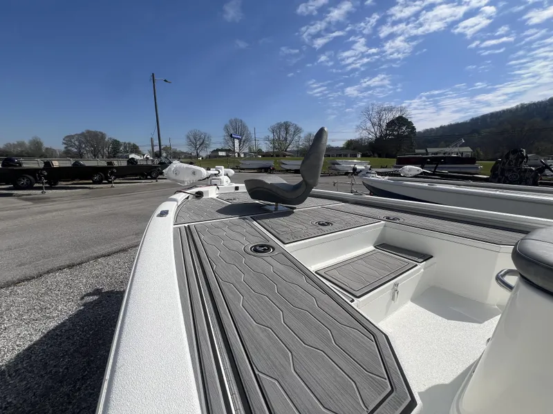 Slide: The Image of Avid 21 FSX 2026 - 25