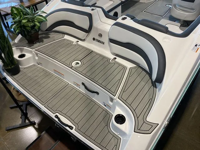 Slide: The Image of Yamaha AR195 2023 - 3