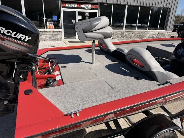 Slide: The Image of Tracker Pro Team 175 TXW 2013 - 4