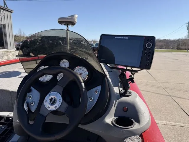 Slide: The Image of Tracker Pro Team 175 TXW 2013 - 5