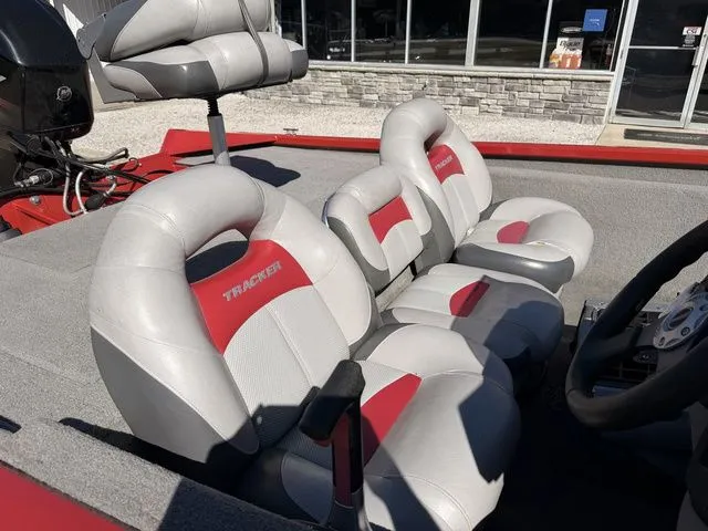 Slide: The Image of Tracker Pro Team 175 TXW 2013 - 6