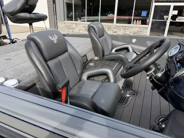 Slide: The Image of Phoenix Bass Boat 920 Elite 2025 - 7