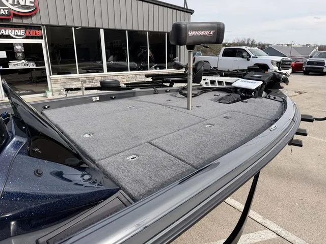 Slide: The Image of Phoenix Bass Boat 920 Elite 2025 - 9