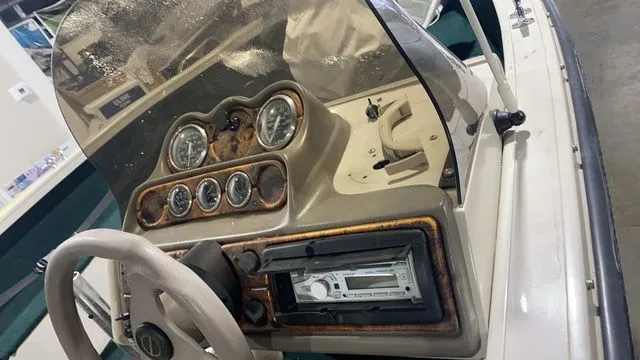 Slide: The Image of Dashboard of a 1998 Crestliner Fish Hawk 1650 boat. - 8
