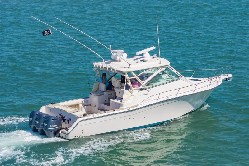 Slide: The Image of Grady-White Express 370 2014 - 19