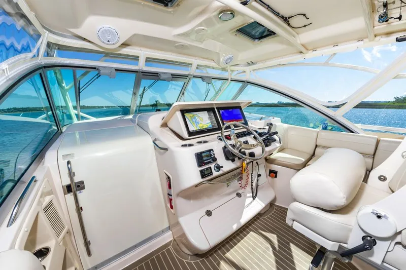 Slide: The Image of Grady-White Express 370 2014 - 24