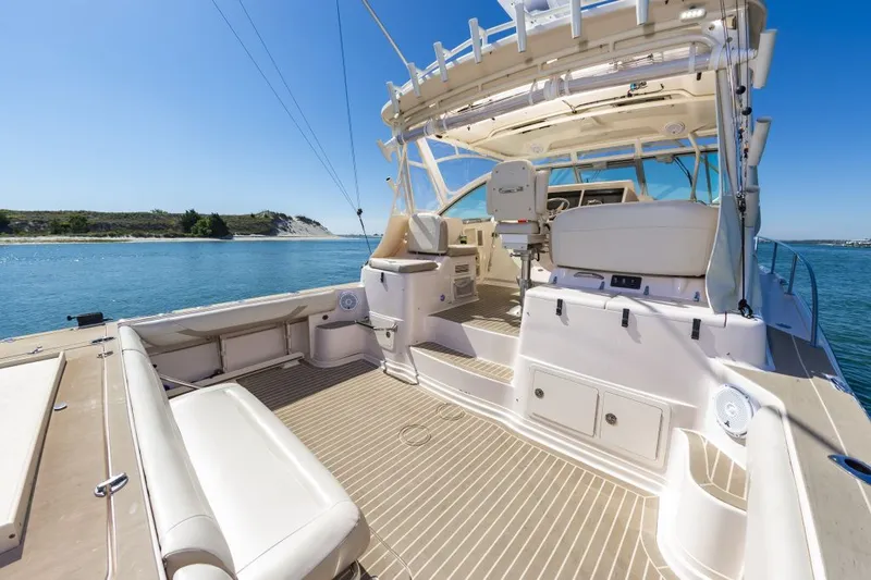 Slide: The Image of Grady-White Express 370 2014 - 33