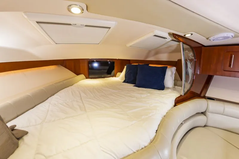 Slide: The Image of Grady-White Express 370 2014 - 44