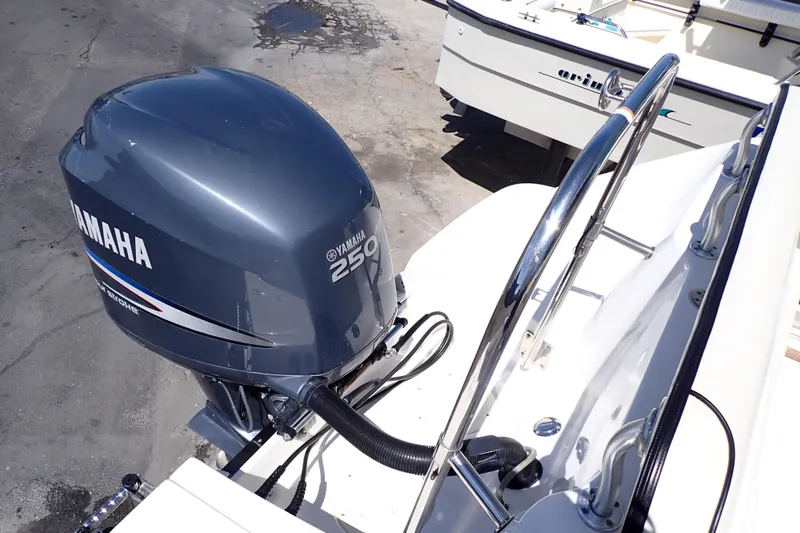 Slide: The Image of 2006 Robalo R220 Center Console with Yamaha 250 outboard motor. - 13