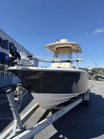 Slide: The Image of Grady-White Fisherman 257 2017 - 4