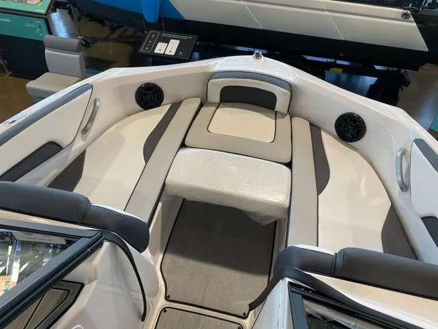 Slide: The Image of Yamaha AR195 2023 - 11