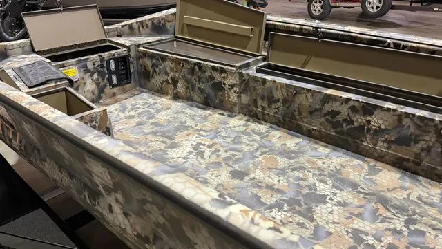 Slide: The Image of Excel 1751 Viper W/ Tohatsu 60 2026 - 11