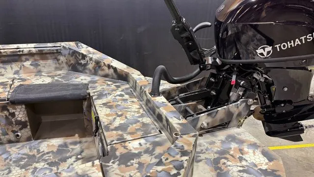 Slide: The Image of Excel 1751 Viper W/ Tohatsu 60 2026 - 9