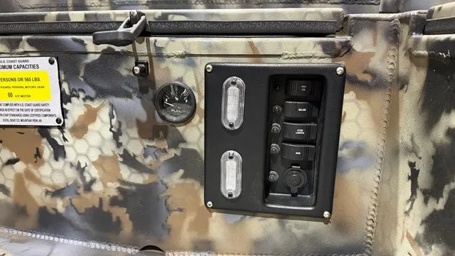 Slide: The Image of Excel 1751 Viper W/ Tohatsu 60 2026 - 11