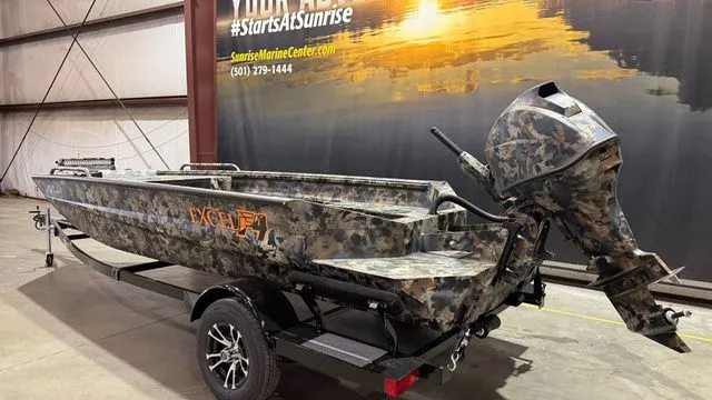 Slide: The Image of Excel 1751 Viper W/ Tohatsu 60 2026 - 3