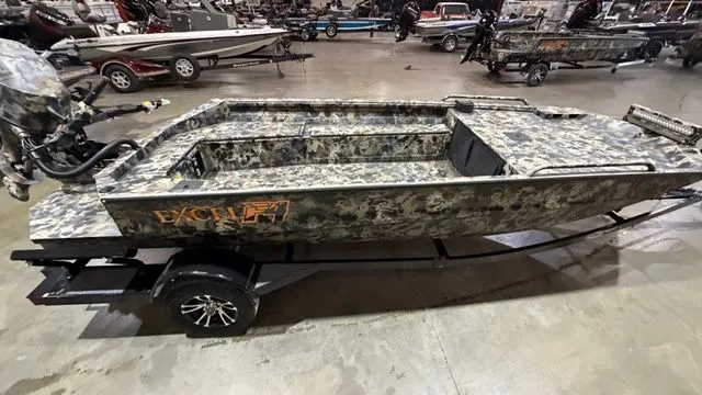 Slide: The Image of Excel 1751 Viper W/ Tohatsu 60 2026 - 6