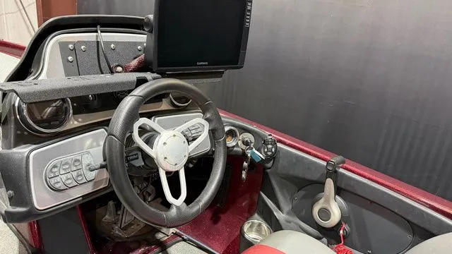 Slide: The Image of Skeeter FX20 W/ Yamaha 250 SHO 2013 - 10