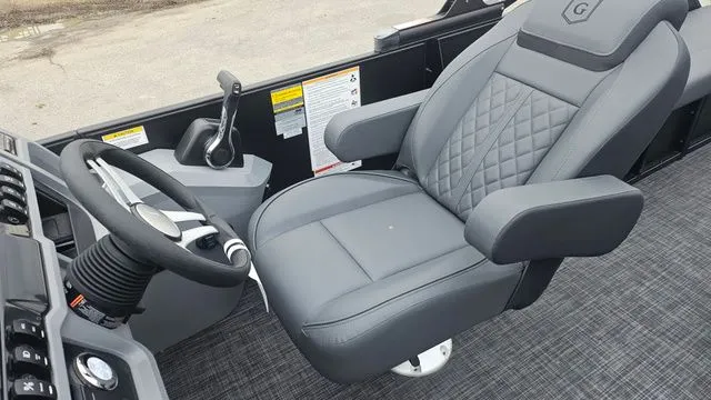 Slide: The Image of Sweetwater SWEETWATER 2286 SFLC W/250HP 2026 - 16