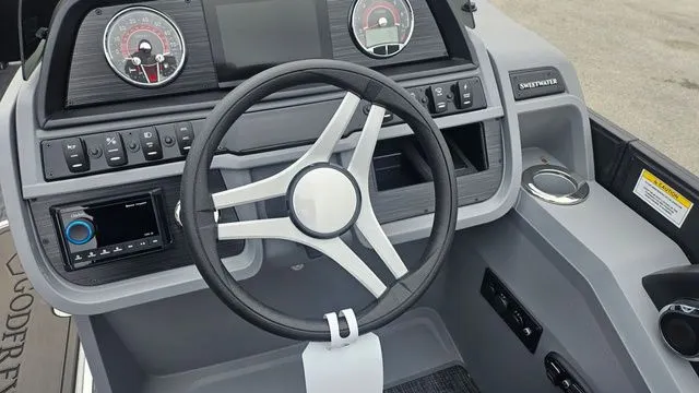 Slide: The Image of Sweetwater SWEETWATER 2286 SFLC W/250HP 2026 - 18