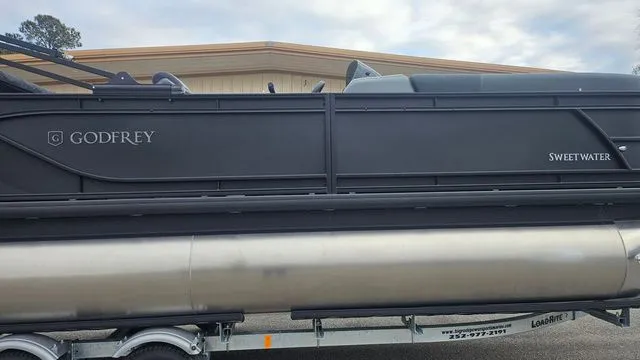 Slide: The Image of Sweetwater SWEETWATER 2286 SFLC W/250HP 2026 - 4