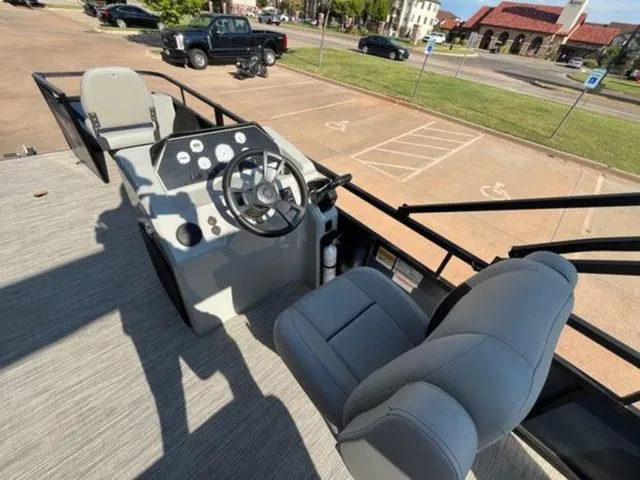 Slide: The Image of Viaggio By Misty Harbor Del Mar F Del20F 2023 - 11