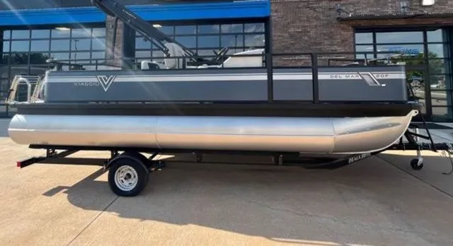 Slide: The Image of Viaggio By Misty Harbor Del Mar F Del20F 2023 - 9