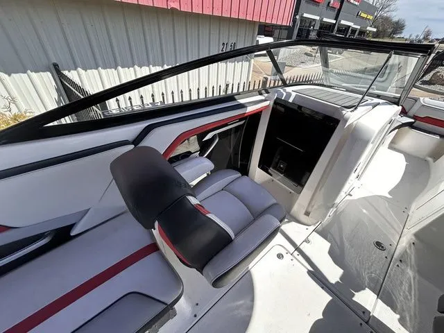 Slide: The Image of Yamaha 242X E-Series 2018 - 16