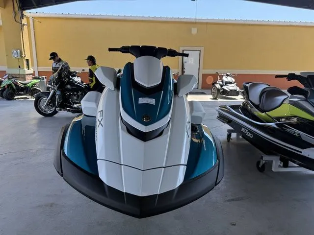 Slide: The Image of Yamaha FX Cruiser HO 2026 - 3