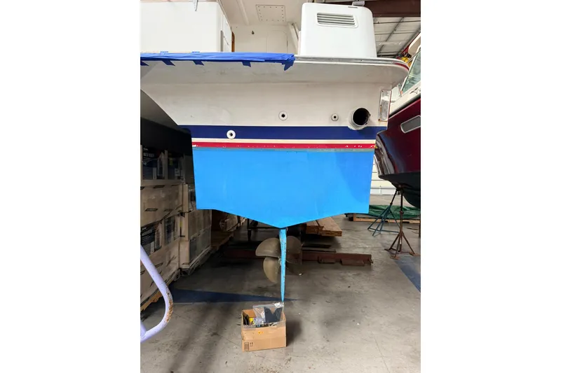 Slide: The Image of Norris Custom Motor Catamaran 41.4, 2002 model, off usage storage - 106