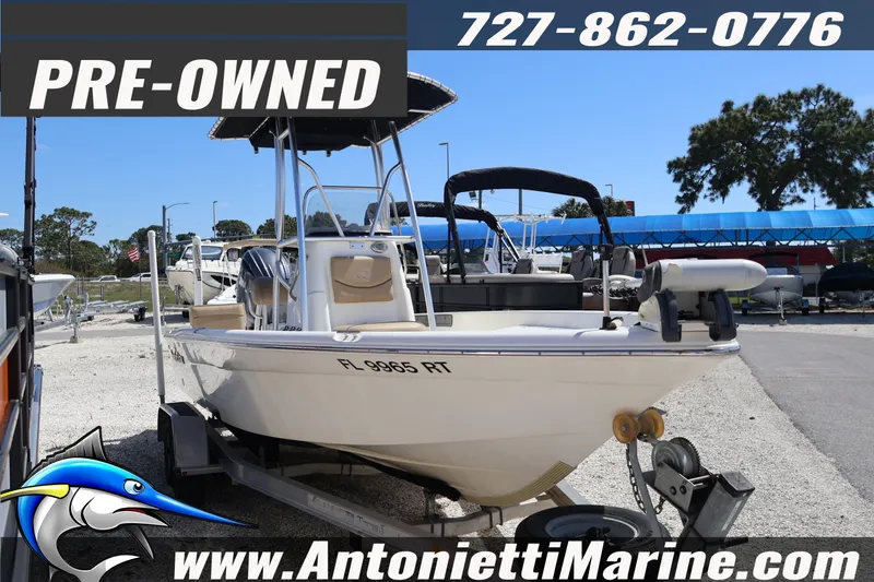 Slide: The Image of Pre-owned 2018 NauticStar 2140 Sport boat on trailer at Antonietti Marine. - 3