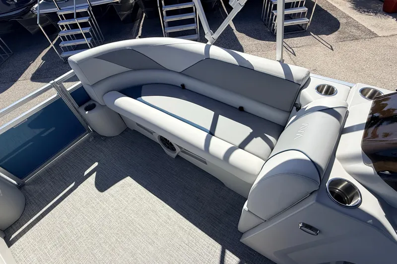 Slide: The Image of Luxurious seating on 2026 Avalon 2585 Venture 85 VRB Tri Toon boat. - 16