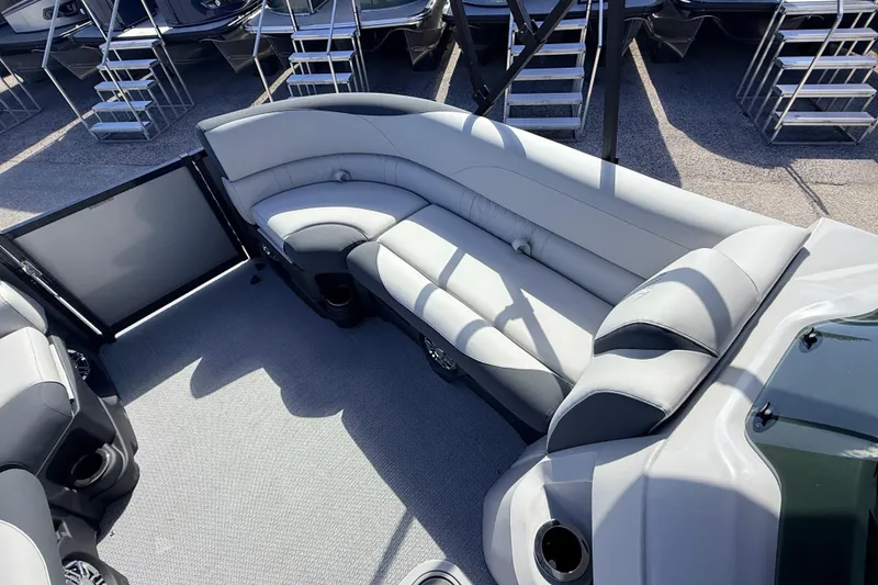 Slide: The Image of 2026 Avalon 2385 LSZ Versatile Rear Bench, Tri Toon High Performance interior seating. - 16